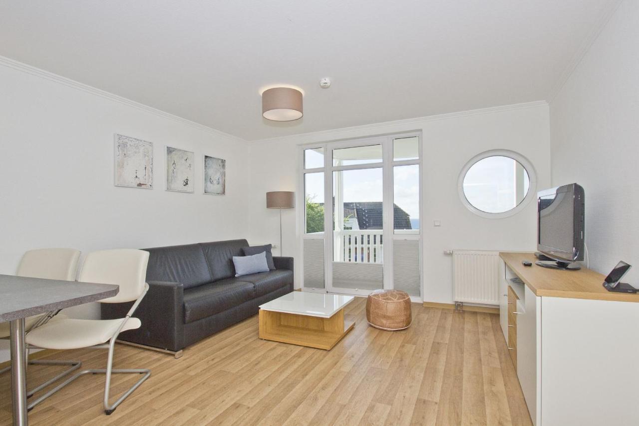 Mit Meerblick Und Balkon, Gratis Nutzung Vom Ahoi Erlebnisbad Und Sauna In Sellin - Meeresblick Fewo 14 Гьорен Екстериор снимка
